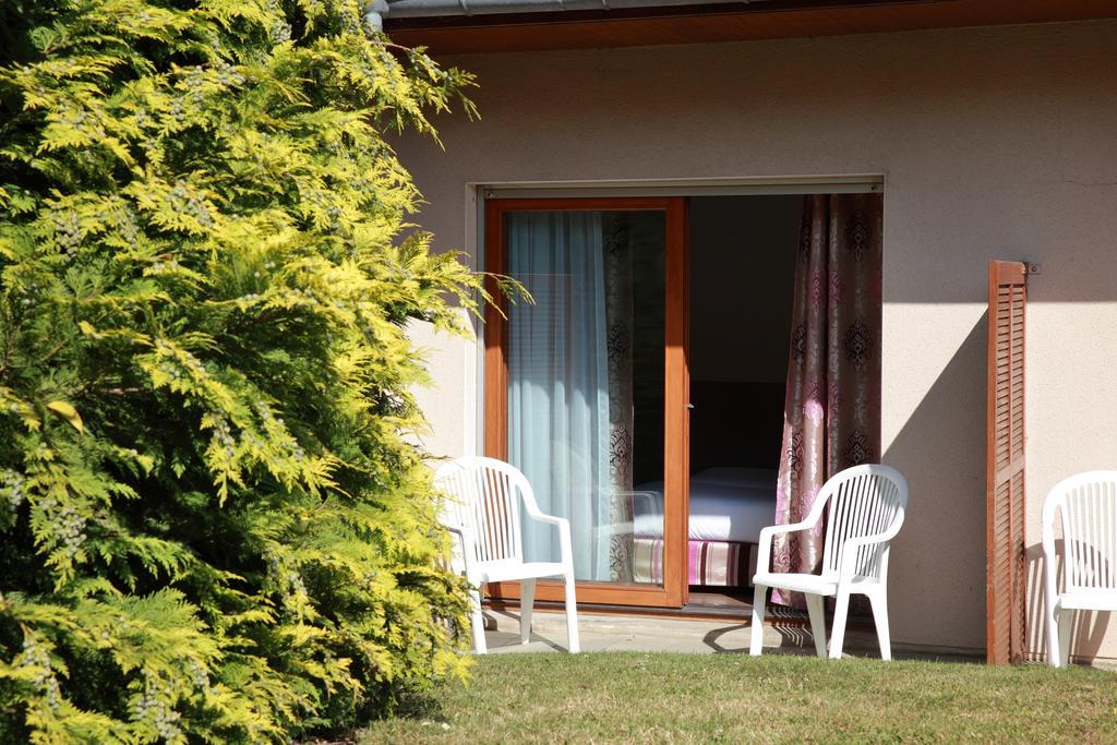 Sure Hotel By Best Western Saint-Quentin Ouest Holnon Exteriör bild