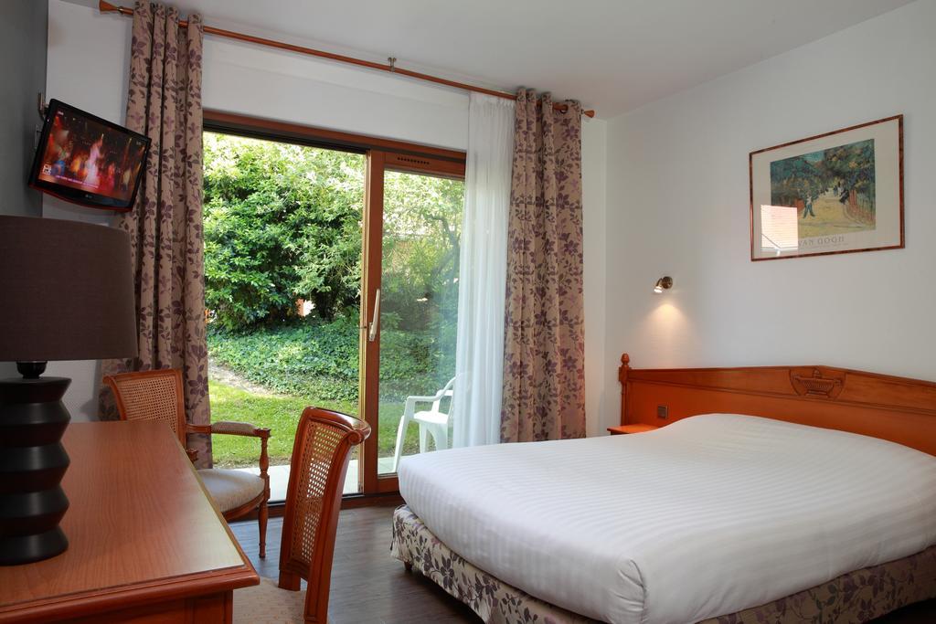 Sure Hotel By Best Western Saint-Quentin Ouest Holnon Exteriör bild