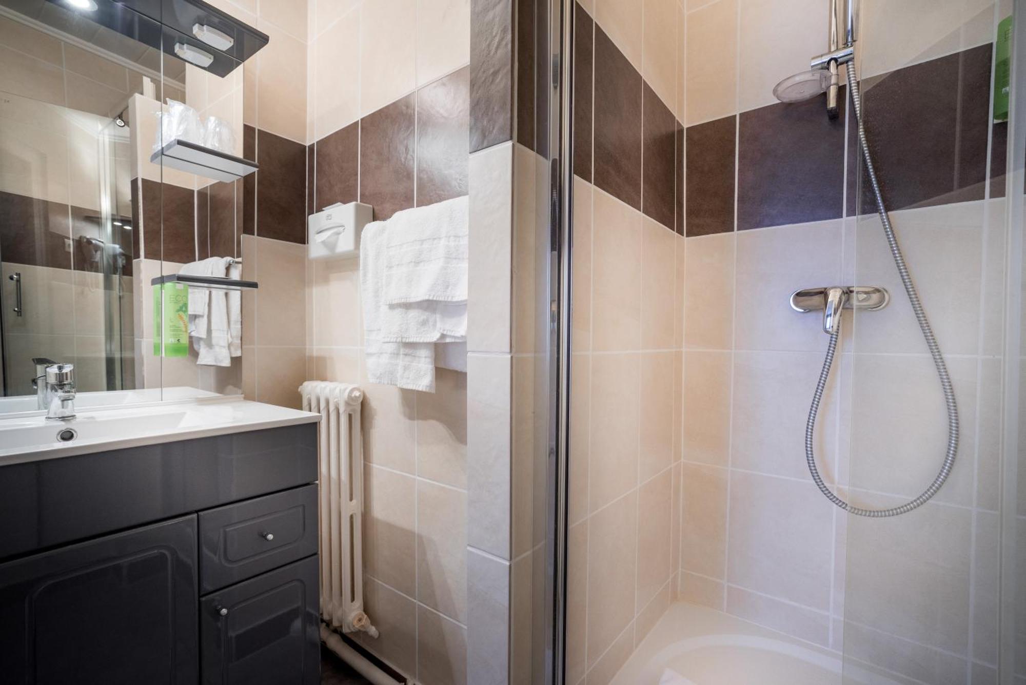Sure Hotel By Best Western Saint-Quentin Ouest Holnon Exteriör bild