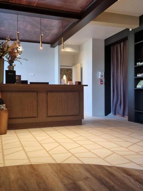 Sure Hotel By Best Western Saint-Quentin Ouest Holnon Exteriör bild