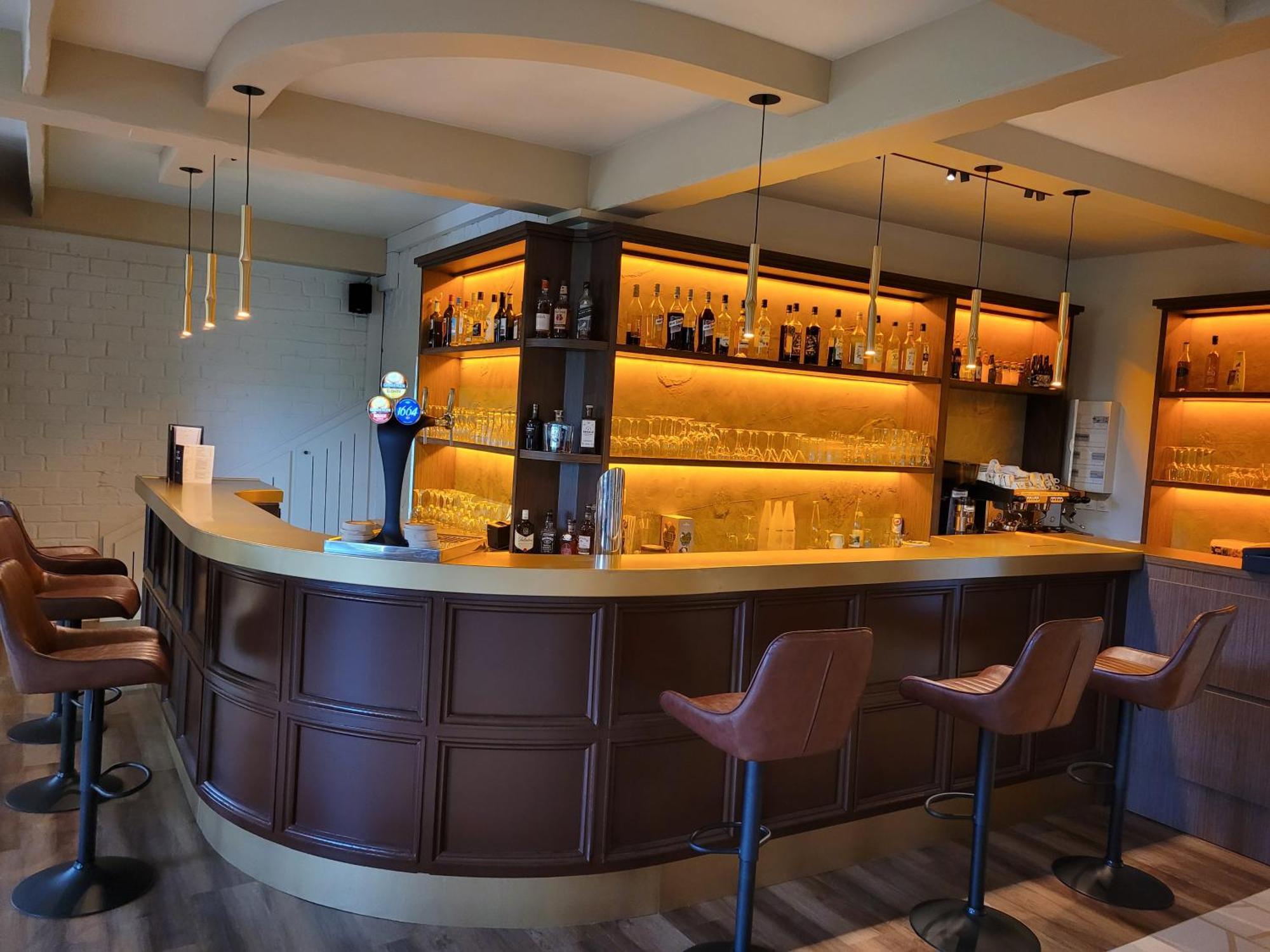 Sure Hotel By Best Western Saint-Quentin Ouest Holnon Exteriör bild