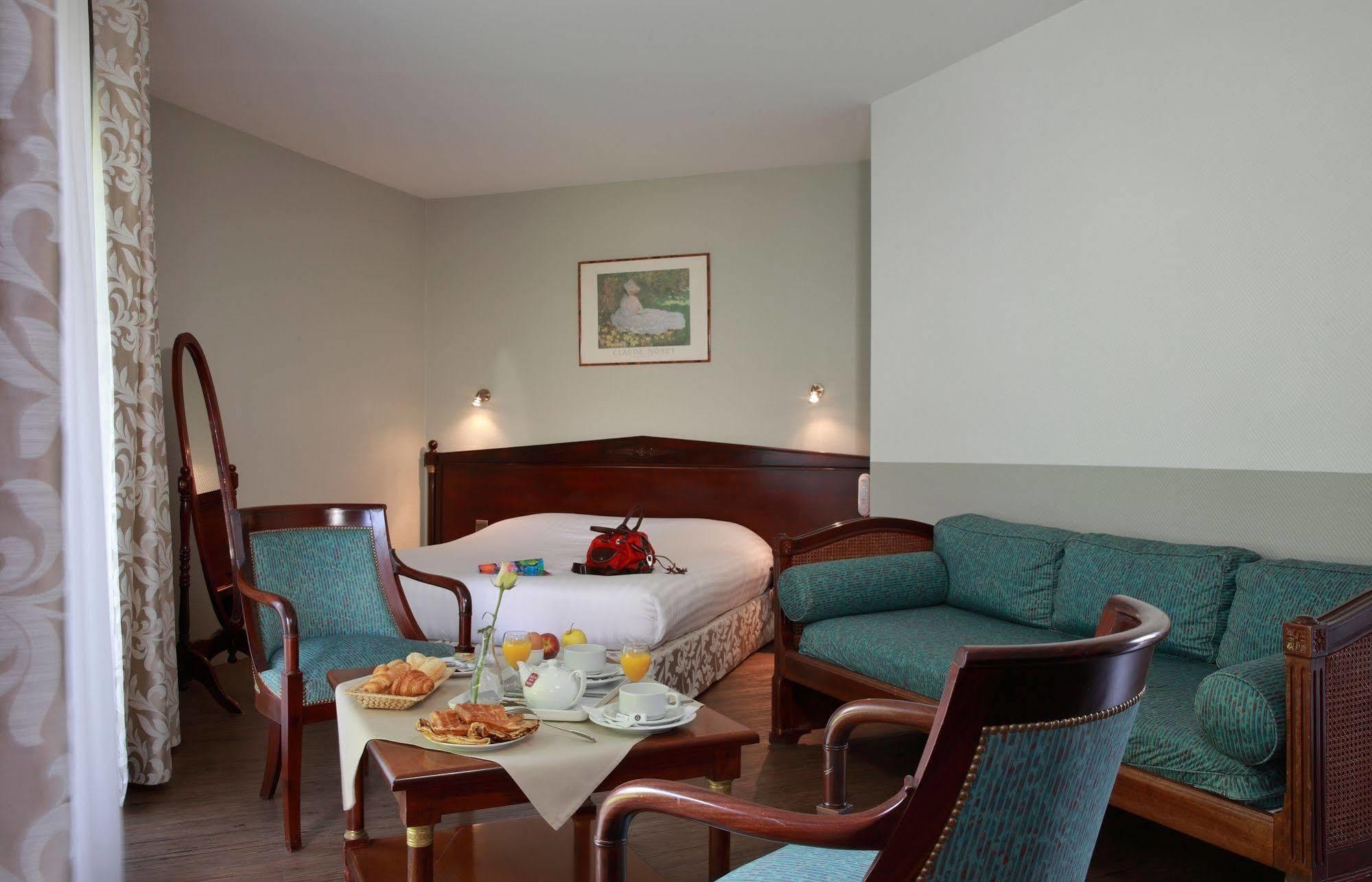 Sure Hotel By Best Western Saint-Quentin Ouest Holnon Exteriör bild